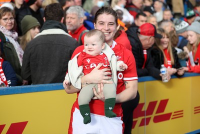 131121 - Wales Women v South Africa Women - Autumn Internationals - Bethan Lewis of Wales