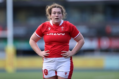 131121 - Wales Women v South Africa Women - Autumn Internationals - Cerys Hale of Wales