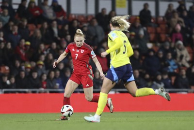 250225 - Wales v Sweden - UEFA Women's Nations League - Ceri Holland of Wales on the ball