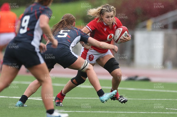 300923 - Wales Women v USA Women, International Test Match - Alex Callender of Wales takes on Rachel Ehrecke of USA
