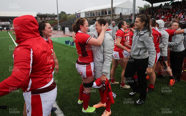 300923 - Wales Women v USA Women, International Test Match - Abbie Fleming of Wales and Robyn Wilkins of Wales congratulate each other at the end of the match