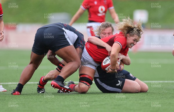 300923 - Wales Women v USA Women, International Test Match - Alex Callender of Wales is tackled