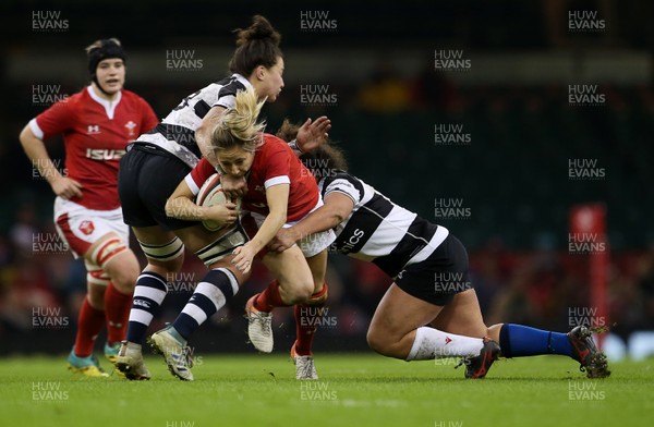 301119 - Wales Women v Women Barbarians - Elinor Snowsill of Wales is tackled by Charmaine McMenamin and Silvia Turani of Barbarians