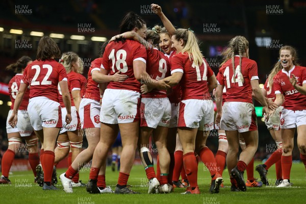 301119 - Wales Women v Women Barbarians - Keira Bevan of Wales celebrates scoring a try with team mates