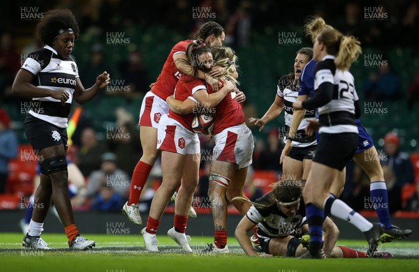 301119 - Wales Women v Women Barbarians - Alex Callender of Wales celebrates scoring a try with team mates