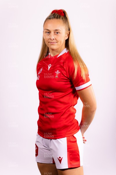 130922 - Wales Women World Cup Squad Portraits - Hannah Jones