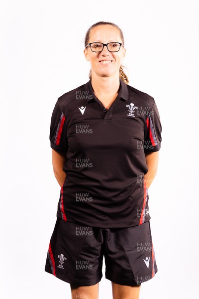 130922 - Wales Women World Cup Squad Portraits - Louise Jones