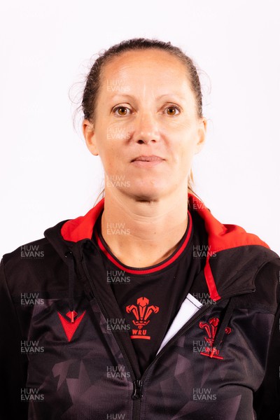 130922 - Wales Women World Cup Squad Portraits - Louise Jones