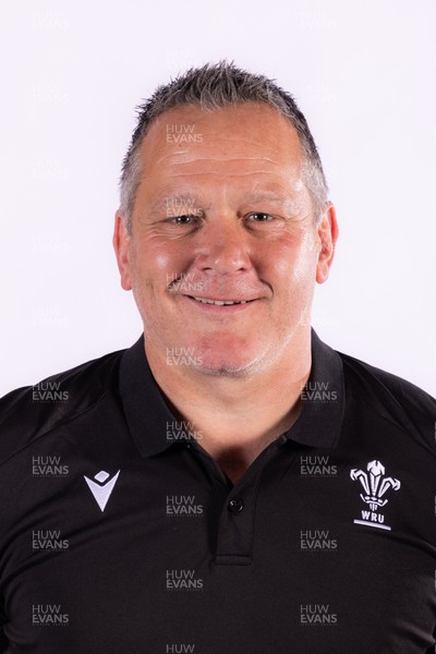 101023 - Wales Women WXV Squad and Management Portraits - Shaun Connor