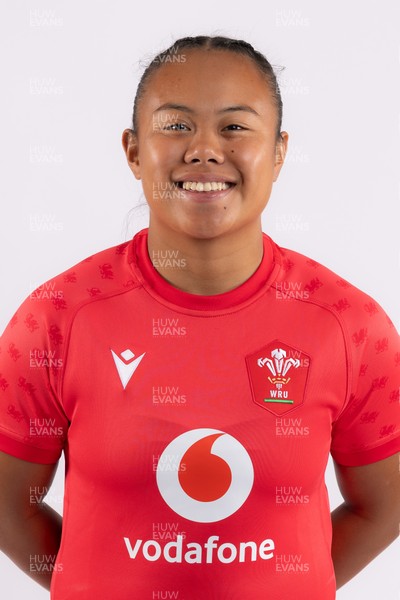 010926 Wales Women WXV Series Squad Portraits - Jenna De Vera