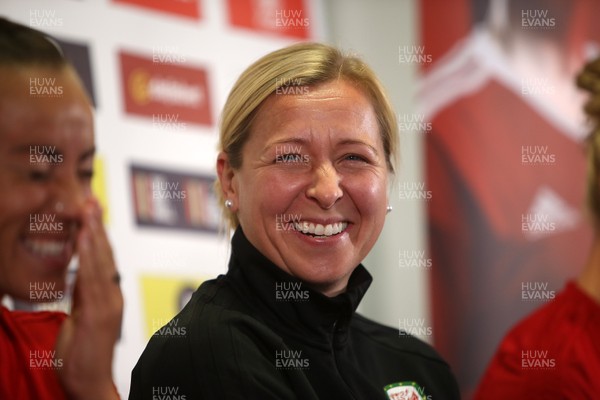 300818 - Wales Women Football Training - Wales Manager Jayne Ludlow talks to the media