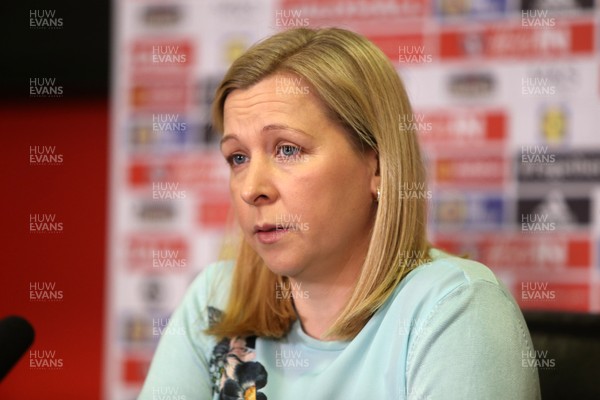 130218 - Wales Women's Football Press Conference - Picture shows Manager Jayne Ludlow talking to the press