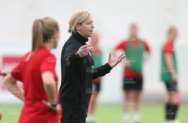 280519 - Wales Women's Football Squad Training Session, USW, Treforest - Wales Womens football manager Jayne Ludlow during training at USW Treforest