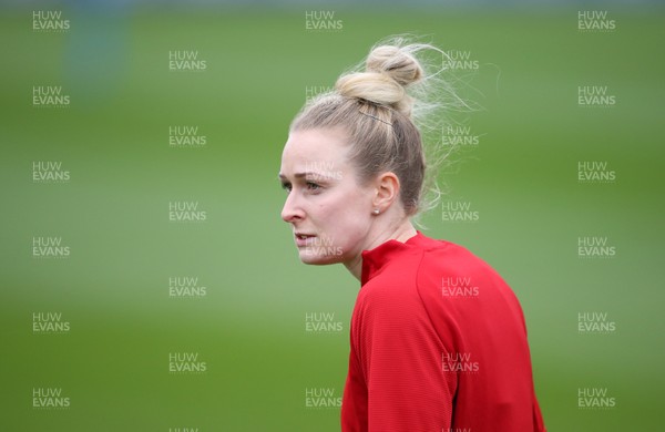 301120 - Wales Women Football Training - Rhiannon Roberts during training