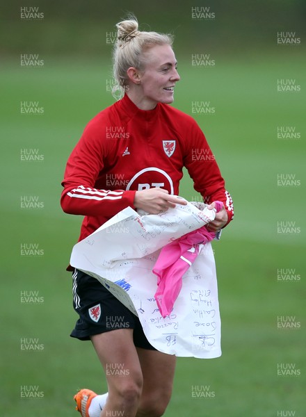 301120 - Wales Women Football Training - Sophie Ingle during training