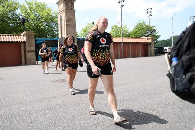 260626 - Wales Womens Rugby Captains Run at Twickenham ahead of their game against the Barbarians tomorrow - Alaw Pyrs
