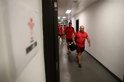 260626 - Wales Womens Rugby Captains Run at Twickenham ahead of their game against the Barbarians tomorrow - Head Coach Sean Lynn