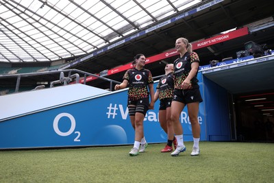 260626 - Wales Womens Rugby Captains Run at Twickenham ahead of their game against the Barbarians tomorrow - Lucy Isaac and Freya Bell