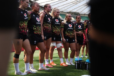 260626 - Wales Womens Rugby Captains Run at Twickenham ahead of their game against the Barbarians tomorrow - Wales team huddle
