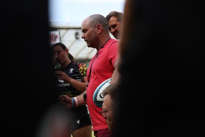 260626 - Wales Womens Rugby Captains Run at Twickenham ahead of their game against the Barbarians tomorrow - Head Coach Sean Lynn