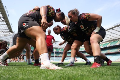 260626 - Wales Womens Rugby Captains Run at Twickenham ahead of their game against the Barbarians tomorrow - Katherine Baverstock
