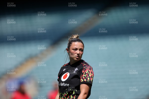 260626 - Wales Womens Rugby Captains Run at Twickenham ahead of their game against the Barbarians tomorrow - Alisha Joyce