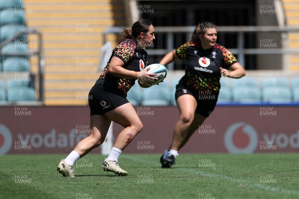 260626 - Wales Womens Rugby Captains Run at Twickenham ahead of their game against the Barbarians tomorrow - Courtney Keight