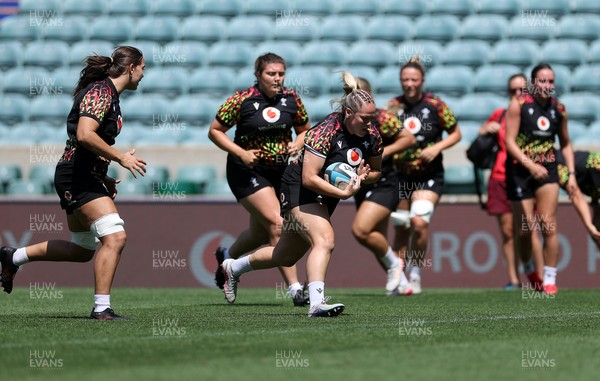260626 - Wales Womens Rugby Captains Run at Twickenham ahead of their game against the Barbarians tomorrow - Kelsey Jones