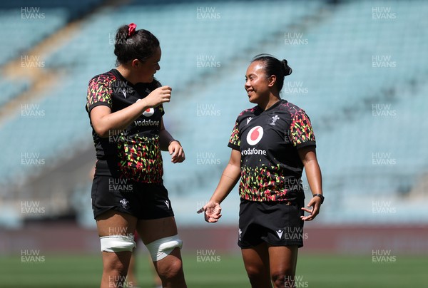 260626 - Wales Womens Rugby Captains Run at Twickenham ahead of their game against the Barbarians tomorrow - Jenna Devera