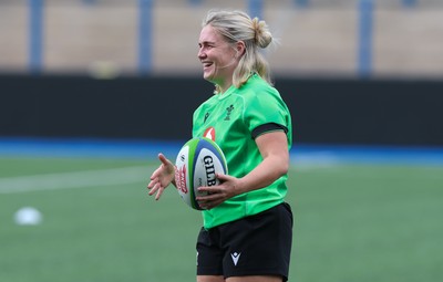 250926 Wales Women Captain’s Run - Alex Callender during Captains Run at Cardiff Arms Park ahead of the WXV match against the USA