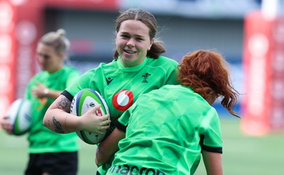 250926 Wales Women Captain’s Run - Maisie Davies during Captains Run at Cardiff Arms Park ahead of the WXV match against the USA