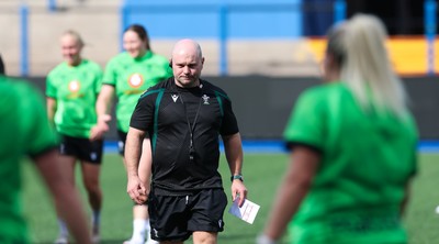 250926 Wales Women Captain’s Run - Sean Lynn, Wales Head coach, during Captains Run at Cardiff Arms Park ahead of the WXV match against the USA