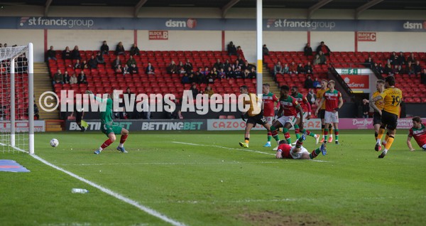 010122 Walsall v Newport County, Sky Bet League 2 - Dom Telford of Newport County shoots to score the opening goal