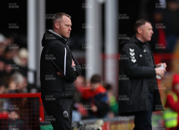 180223 - Newport County v Walsall, EFL Sky Bet League 2 - Walsall manager Michael Flynn, left and Newport County manager Graham Coughlan during the mach