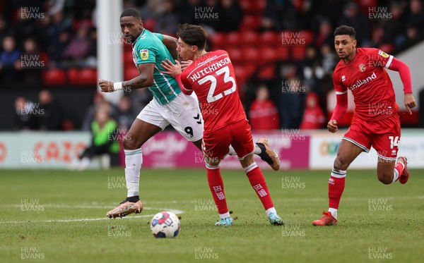 180223 - Newport County v Walsall, EFL Sky Bet League 2 - Omar Bogle of Newport County plays the ball past Isaac Hutchinson of Walsall