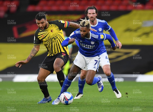 051220 - Watford v Cardiff City - Sky Bet Championship - Leandro Bacuna of Cardiff City battles with Troy Deeney of Watford 