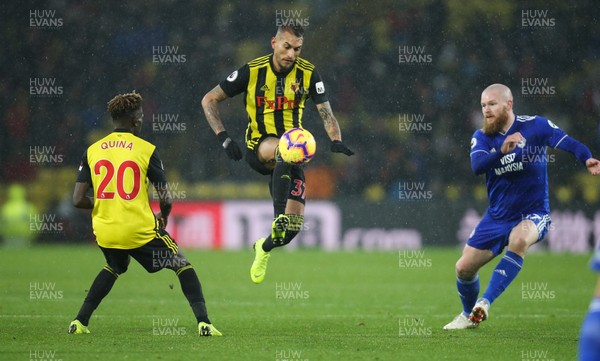 151218 - Watford v Cardiff City, Premier League - Roberto Pereyra of Watford and Aron Gunnarsson of Cardiff City compete for the ball