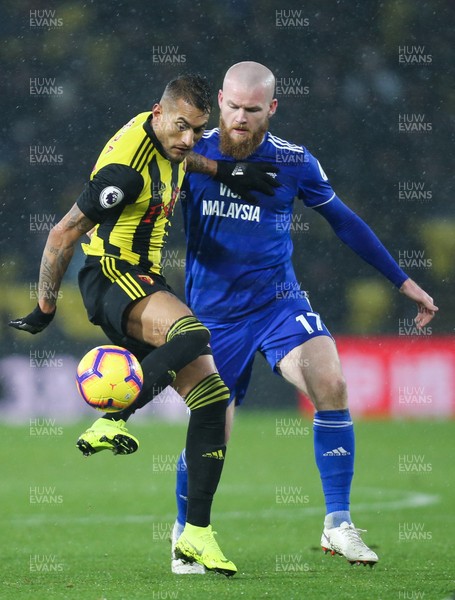 151218 - Watford v Cardiff City, Premier League - Roberto Pereyra of Watford and Aron Gunnarsson of Cardiff City compete for the ball
