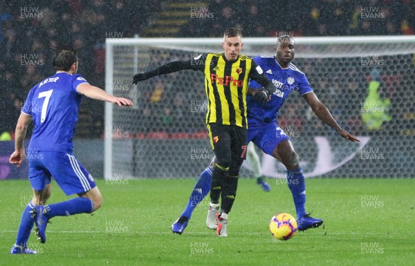 151218 - Watford v Cardiff City, Premier League - Gerard Deulofeu of Watford and Sol Bamba of Cardiff City compete for the ball
