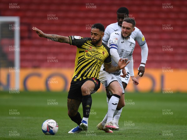 080521 - Watford v Swansea City - Sky Bet Championship - Matt Grimes of Swansea City battles for possession with Andre Gray of Watford