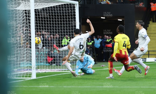 310126 - Watford v Swansea City, EFL Sky Bet Championship - Marko Stamenic of Swansea City scores the opening goal