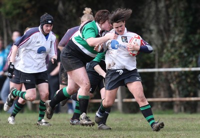 28.03.10 ... Waunarlwydd v Seven Sisters, WRU Women's National Plate Final 2009-10. -  Action from the plate final between Waunarlwydd (white shirts) and Seven Sisters 