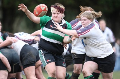 28.03.10 ... Waunarlwydd v Seven Sisters, WRU Women's National Plate Final 2009-10. -  Action from the plate final between Waunarlwydd (white shirts) and Seven Sisters 