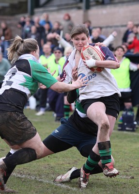 28.03.10 ... Waunarlwydd v Seven Sisters, WRU Women's National Plate Final 2009-10. -  Action from the plate final between Waunarlwydd (white shirts) and Seven Sisters 