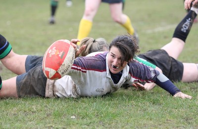 28.03.10 ... Waunarlwydd v Seven Sisters, WRU Women's National Plate Final 2009-10. -  Action from the plate final between Waunarlwydd (white shirts) and Seven Sisters 