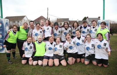 28.03.10 ... Waunarlwydd v Seven Sisters, WRU Women's National Plate Final 2009-10. -  Waunarlwydd players celebrate  