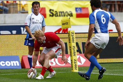 03.02.12 - Hertz Wellington Sevens - Wales' Richie Pugh goes over the line to score a try . 