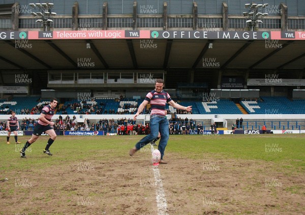 250413 Welsh Academicals RFC v Cardiff Medicals RFC - Dr Jack Matthews Tribute match -Jamie Roberts kicks off