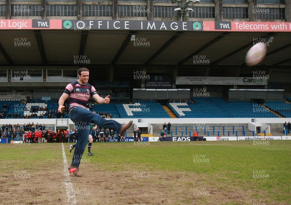 250413 Welsh Academicals RFC v Cardiff Medicals RFC - Dr Jack Matthews Tribute match -Jamie Roberts kicks off