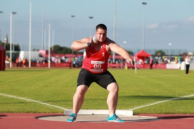 150714 - Welsh Athletics International held at the Cardiff International Sports Stadium - Gareth Winter in the shot-put